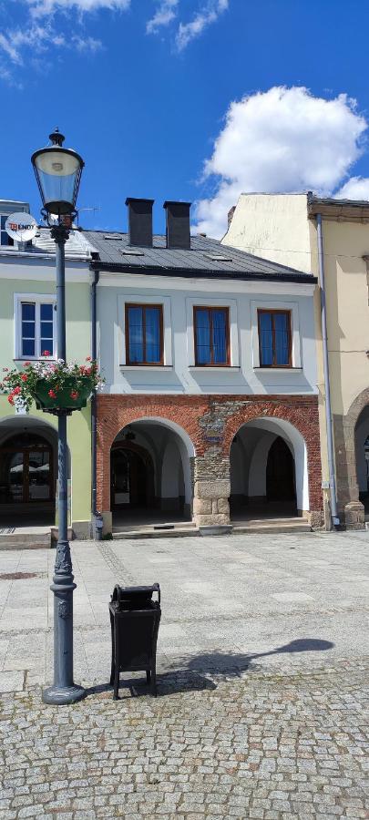 The Old Townhouse II Aparthotel Krosno Exterior photo